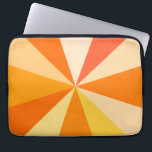 Capa Para Notebook Raios 60s geométricos Funky modernos do pop art na<br><div class="desc">Este design anca,  retro do pop art 60s-inspired tem os raios alaranjados psicadélicos/sunbursts que disparam para fora em um teste padrão geométrico. Este funky,  minimalista,  o design ultra-modificação tem doze raios em máscaras de variação da laranja. É groovy,  bebê.</div>