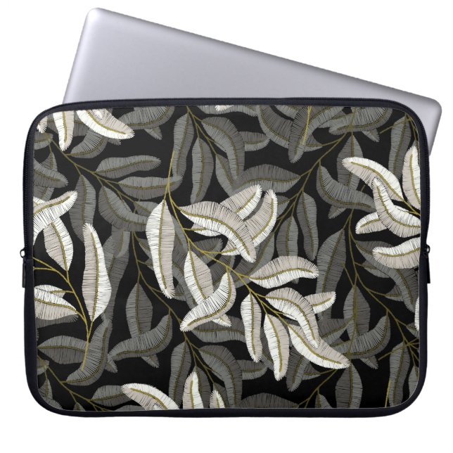 Capa Para Notebook Ramais bordados: impressão preto-branco. (Frente)