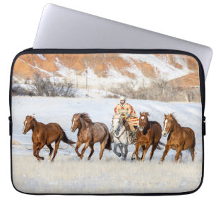 Capa Para Notebook Ranch Hideout Horse, Wrangler e Cavalos