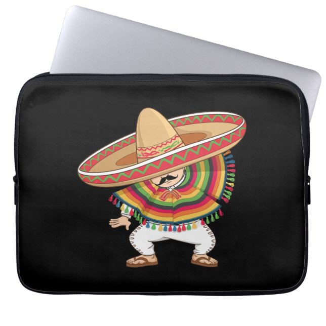 Capa Para Notebook Rapaz Mexicano Dabbing Poncho Cinco de Mayo (Frente)