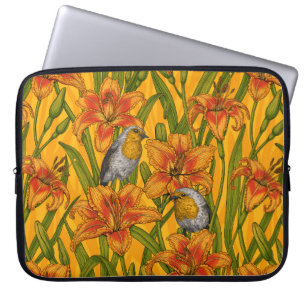 Capa Para Notebook Robins e flores, cor de laranja e verde