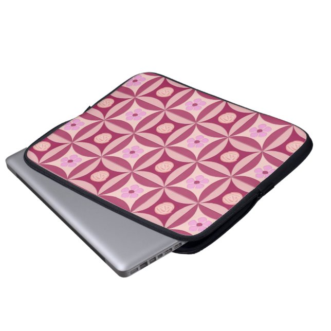 Capa Para Notebook Rosa da LuaStone e Flor de Cereja na Porta (Frente Inferior)