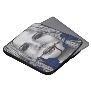 Capa Para Notebook Rosas de Sangue Mulher Vampira Arte de Terror Fant