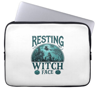 Capa Para Notebook Rosto de Bruxa em Repouso Halloween Casa Assombrad
