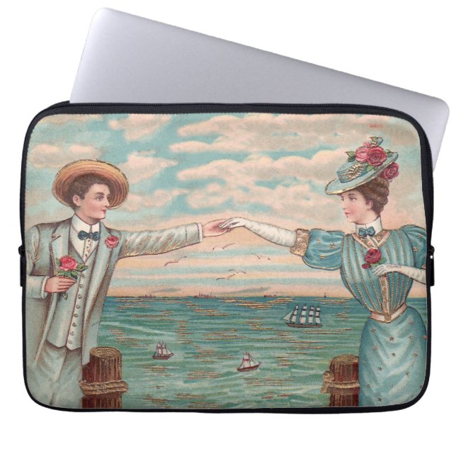 Capa Para Notebook Roupa de Casamento no Oceano de Praia Vitoriana Ca (Frente)