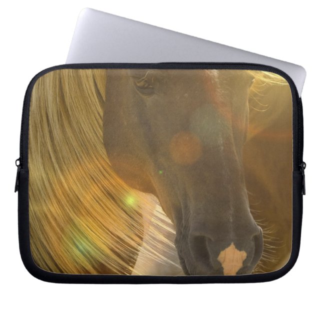 Capa Para Notebook Saco dos eletrônicos da foto dos cavalos selvagens (Frente)