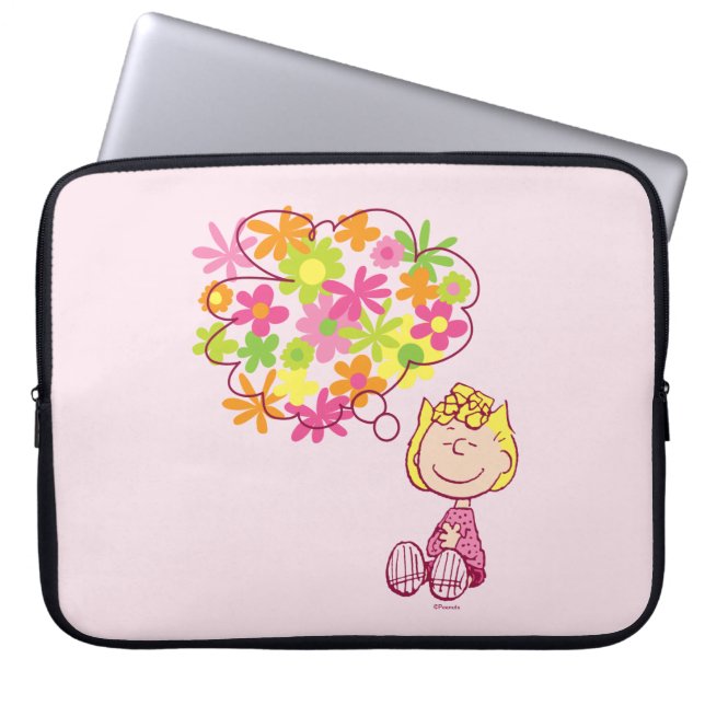 Capa Para Notebook Sally Pensando em Flores (Frente)