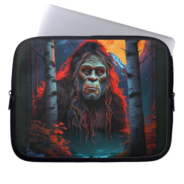 Capa Para Notebook Sasquatch Moonlit Hunt (Frente)