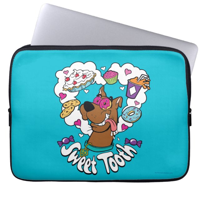 Capa Para Notebook Scooby-Doo "Doente Doce" (Frente)