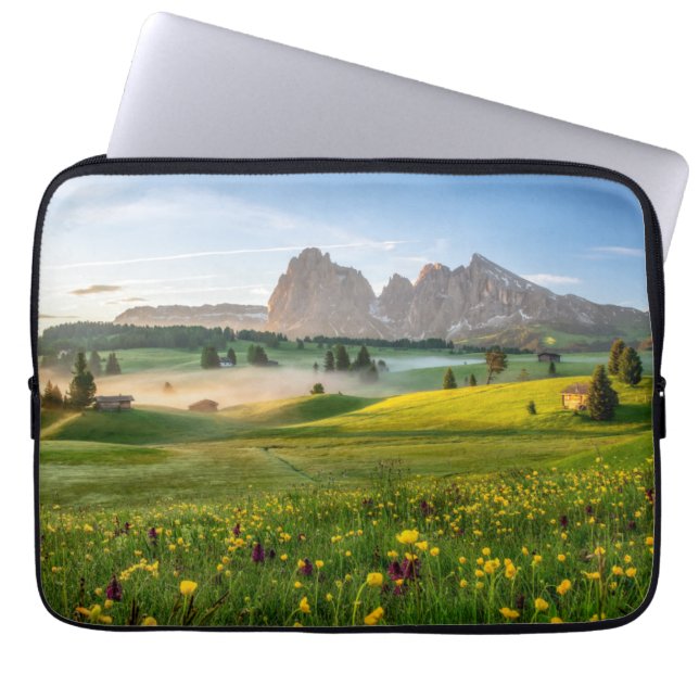 Capa Para Notebook Seiser Alm, cumes da dolomite, Italia (Frente)