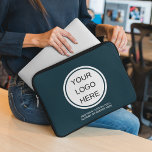 Capa Para Notebook Seu logotipo aqui é Marinho profissional Marca azu<br><div class="desc">Apresente sua imagem profissional com nosso Marinho profissional 'Seu logotipo aqui' Bolsa de laptop azul com marca - um acessório elegante e com marca criado para proteger e representar sua empresa em estilo. A cor azul Marinho profunda e sofisticada serve como um pano de fundo refinado para apresentar o logotipo...</div>