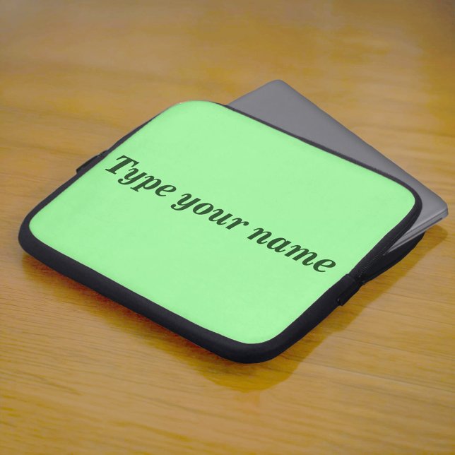 Capa Para Notebook Seu Nome na Capinha de Laptop Verde Claro (Light green laptop sleeve with your name)