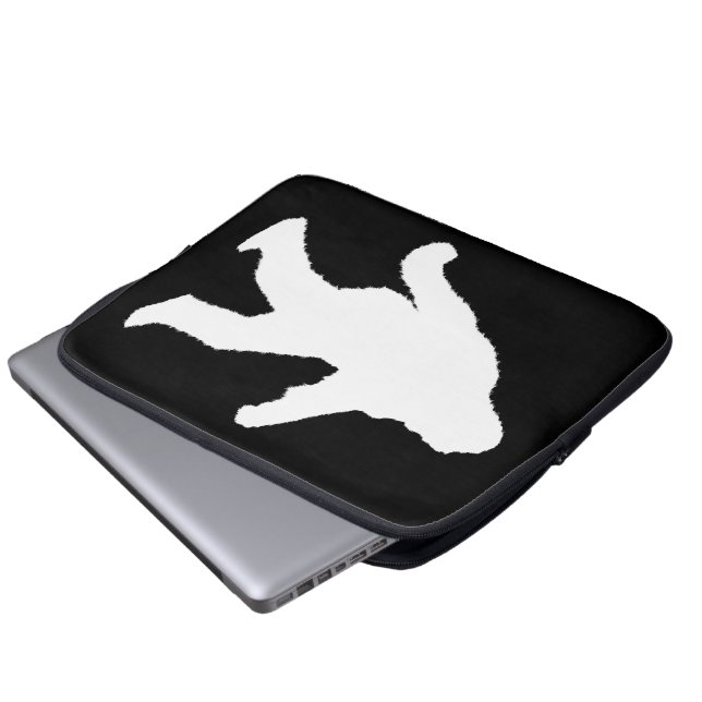 Capa Para Notebook Silhueta De Asquatch Branco Para Fundo Escuro (Frente Inferior)