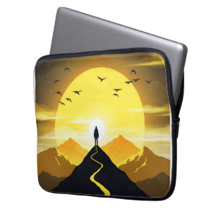 Capa Para Notebook Silhueta de Pico de Montanha com um pedestal sinuo