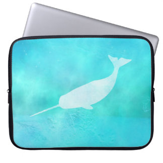 Capa Para Notebook Silhueta subaquática de Narwhal