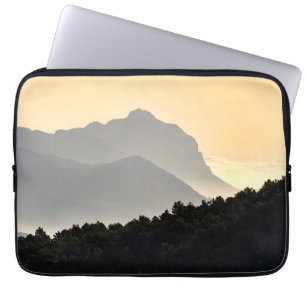 Capa Para Notebook Silhuetas das montanhas