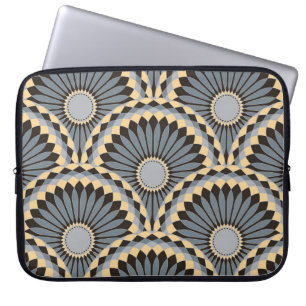 Capa Para Notebook Silver de Marfim: Azulejo Floral Circular.