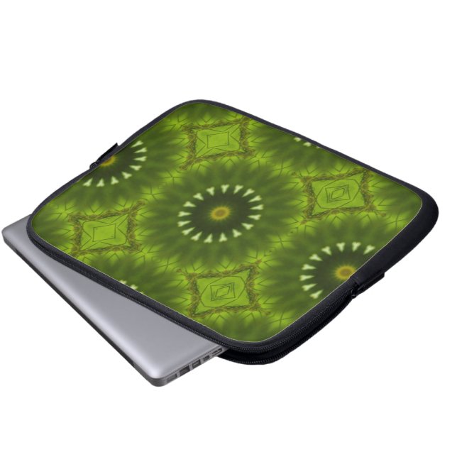 Capa Para Notebook Sóis Verdes (Frente Inferior)