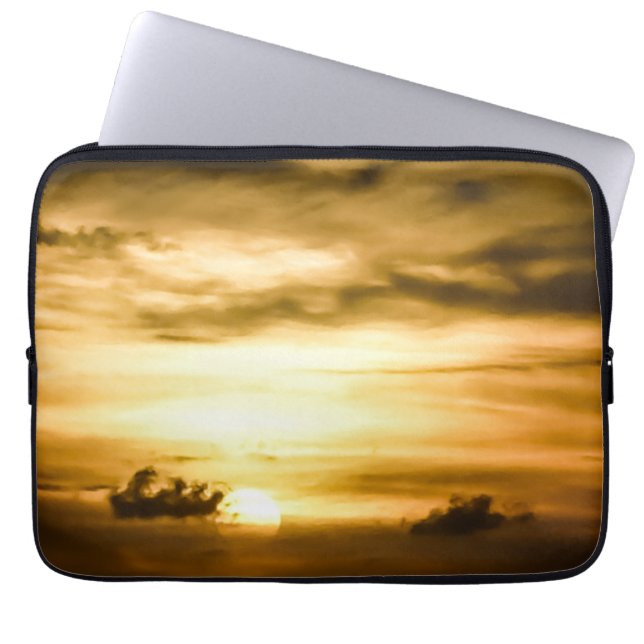 Capa Para Notebook Sol No Oceano Pacífico (Frente)