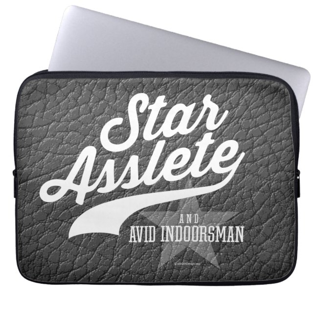 Capa Para Notebook Star Asslete (Avid Indoorsman) (Frente)