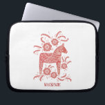 Capa Para Notebook sueco Dala Horse Personalizado<br><div class="desc">Um Cavalo Dalecarliano tradicional da Suecia. Remova ou altere o nome para personalizar.</div>