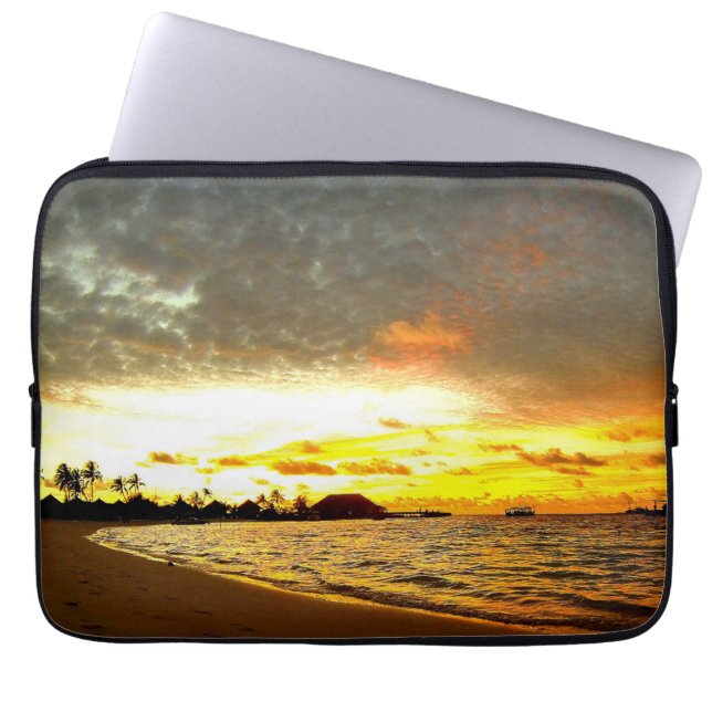 Capa Para Notebook Sunset Over Maldives (Frente)
