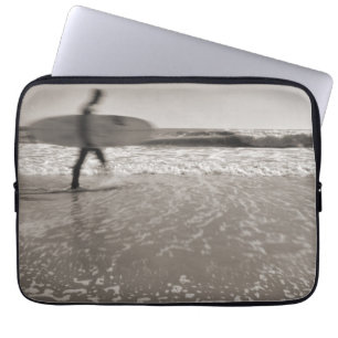 Capa Para Notebook Surfer por Shirley Taylor