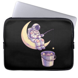 Capa Para Notebook Surreal Astronaut Fishing for Stars Wall Art -