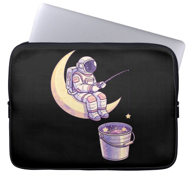 Capa Para Notebook Surreal Astronaut Fishing for Stars Wall Art - (Frente)