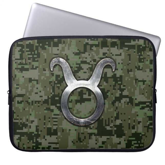 Capa Para Notebook Taurus assina em Woodland Camuflagem Digital Verde (Frente)