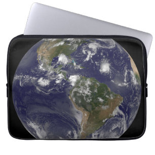 Capa Para Notebook Terra De cheio Mostrando Tempestades Tropicais No