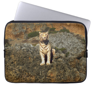 Capa Para Notebook Tigre Branco Em Rochas, iPad Case