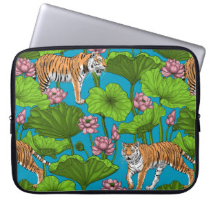Capa Para Notebook Tigres no lago de lótus rosa