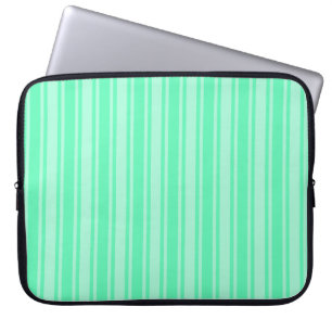 Capa Para Notebook Tiras de doces verdes para casas