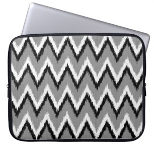 Capa Para Notebook Tiras Ikat Chevron - Cinzas/Cinzas, Pretas e Branc