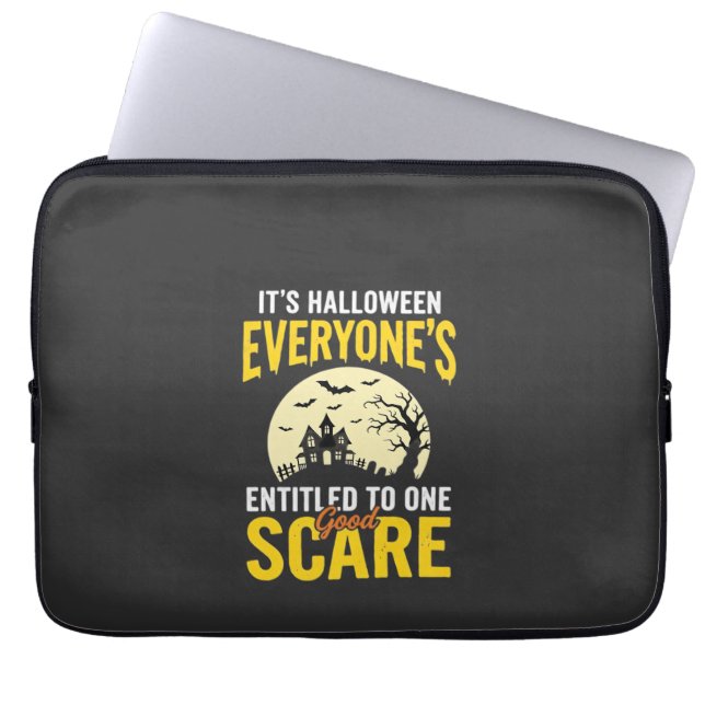 Capa Para Notebook Todos no Halloween Têm Direito a um Design de Medo (Frente)