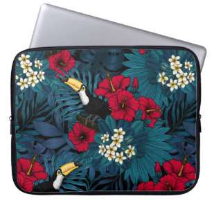 Capa Para Notebook Toucans e flora tropical, verdes e vermelhas