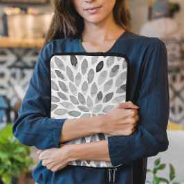 Capa Para Notebook Traços de pincel de aquarelas - preto e branco