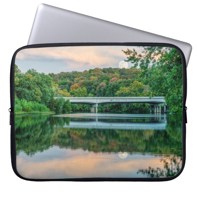 Capa Para Notebook Tranquilidade do Lago Springfield Evening (Frente)