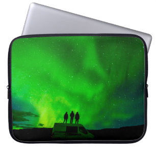 Capa Para Notebook Três amigos em uma jornada épica em seu camper v
