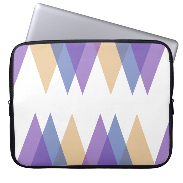 Capa Para Notebook Triângulos roxos, azuis e amarelos (Frente)
