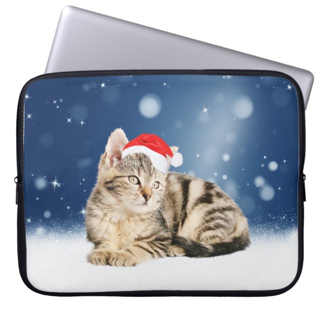 Capa Para Notebook Um gato bonito vestindo o Papai Noel vermelho e a  (Frente)