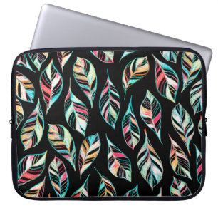 Capa Para Notebook Um padrão constante de folhas. Cor do desenho da m