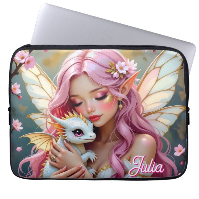 Capa Para Notebook Uma Fada Elegante e seu Bebê Dragão Personalizado (Frente)