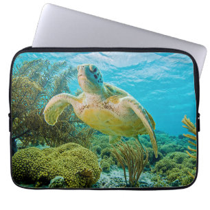 Capa Para Notebook Uma tartaruga verde nos recifes rasos de Bonaire