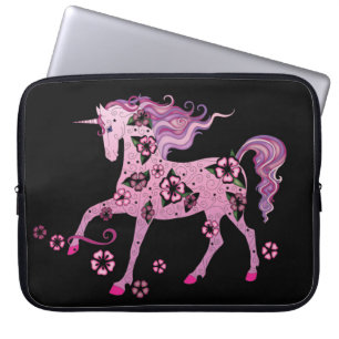 Capa Para Notebook Unicórnio cor-de-rosa no preto