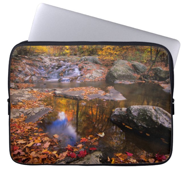 Capa Para Notebook Upper Whiteoak Falls, Parque Nacional de Shenandoa (Frente)