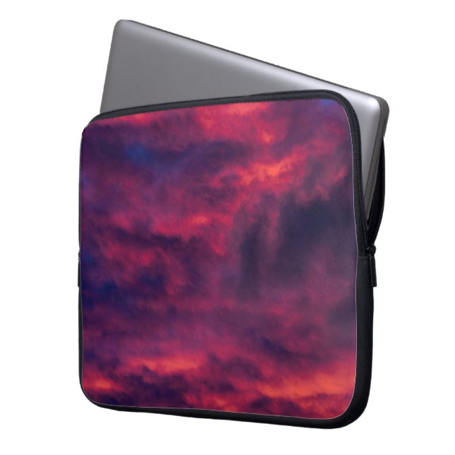 Capa Para Notebook vermelho augural (Frente Esquerda)