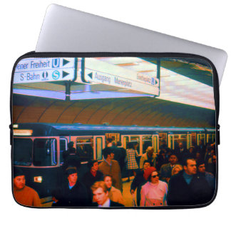 Capa Para Notebook Vintage Alemanha Estação de Munique Marienplatz