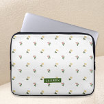 Capa Para Notebook Vintage Floral Personalizada Bolsa de laptop<br><div class="desc">Bolsa de laptop personalizada com padrão floral vintage com nome/monograma personalizado.</div>
